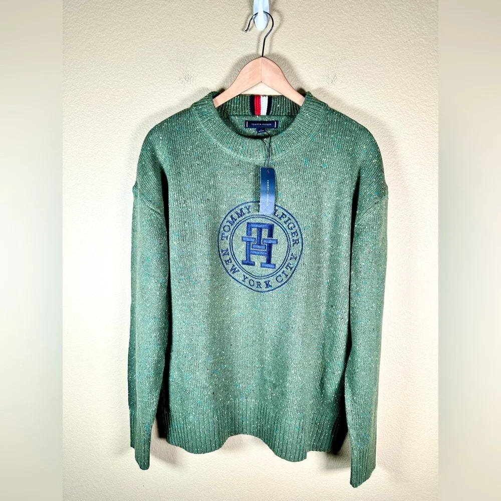 NWT Tommy Hilfiger Crewneck Sweater Unisex - Picture 11 of 12